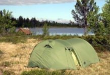 Telt og bål fikk politiet til å reagere friluft telt vann hytte